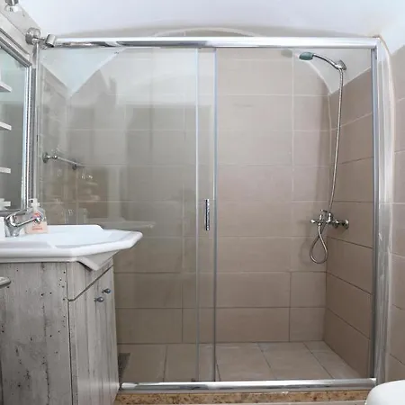 Appartamento Olga's House Néon Oítilon