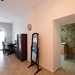 Olga's House Apartamento Néon Oítilon